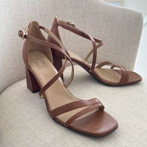 Naturalizer Women's Tan Strappy Heels